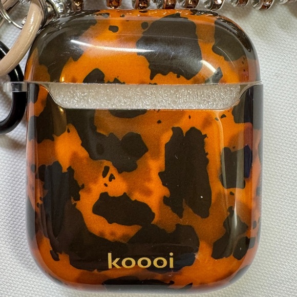 Tortoiseshell AirPods Case With Rhinestone Bracelet Strap - Picture 7 of 12